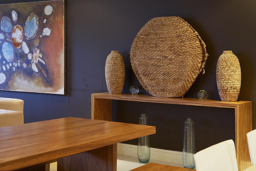 Marine Square Luxury Suites Херманус Екстериор снимка