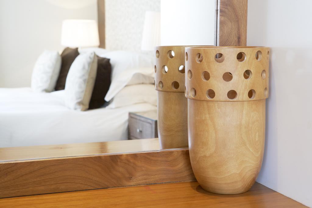 Marine Square Luxury Suites Херманус Екстериор снимка